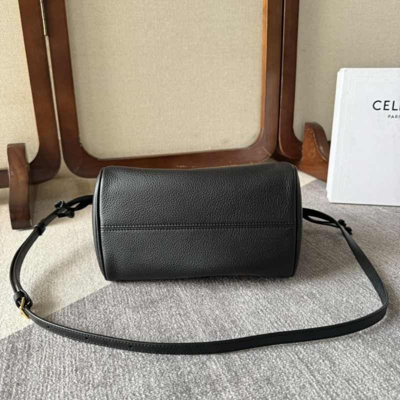 Ce1i*e cabas bags